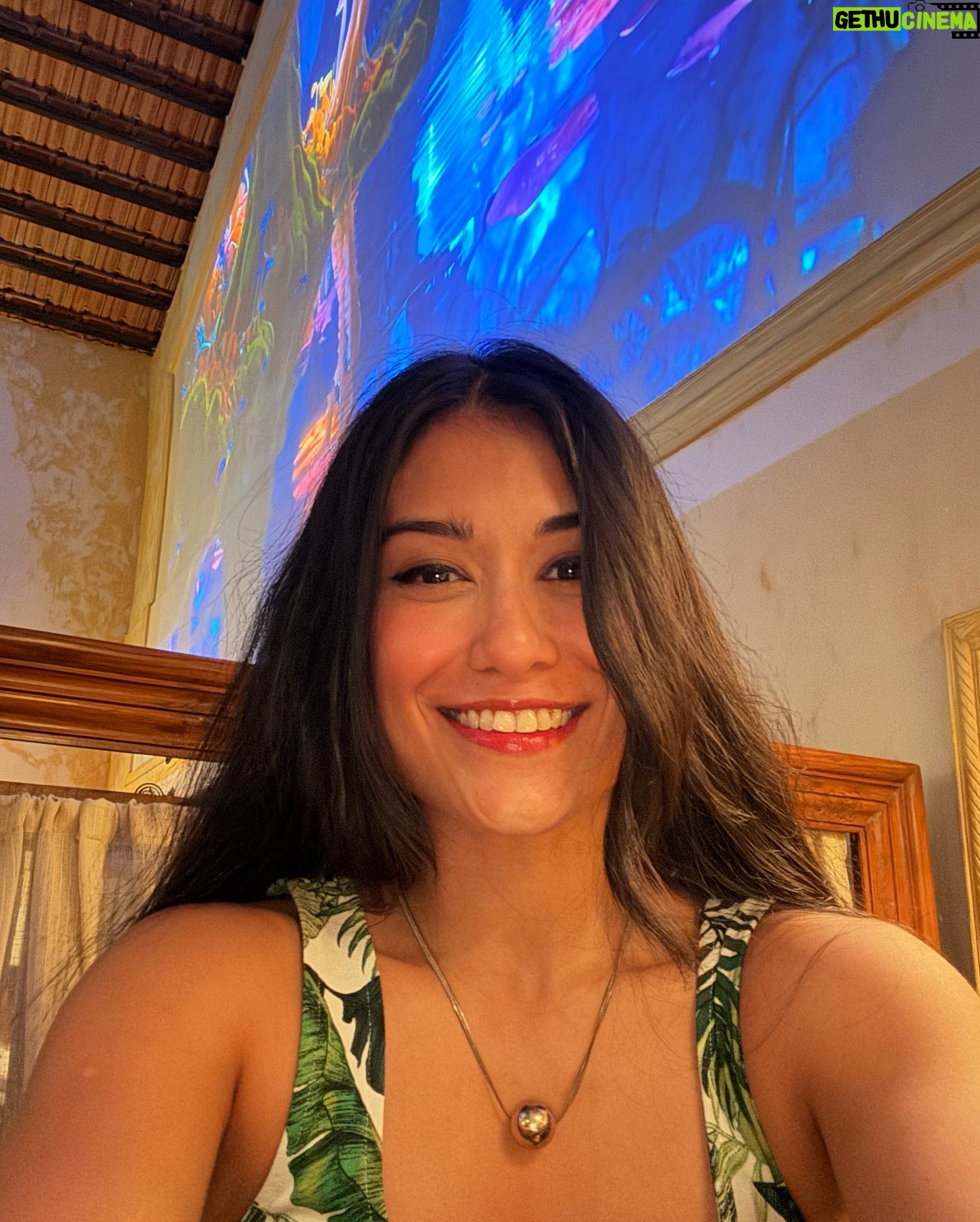 Radhika Bose - 3K Likes - Monsoon Goa is very different from the Goa I have visited before .
I am in love with this version
@yogasini
#yogasini
.
.
.
.
#goa #goadiaries #india #iphonephotography