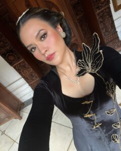 Actress Raisa Andriana HD Photos and Wallpapers February 2025