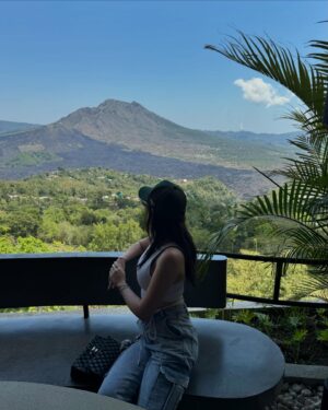 Ranty Maria Instagram - 🤍☀️⛰️