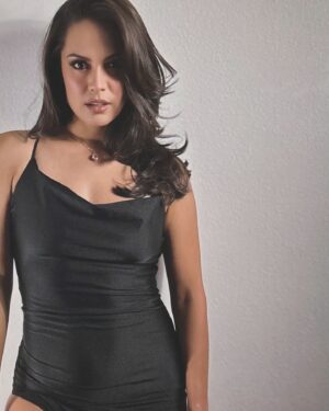 Raquel Pomplun Instagram - #Woman 🎵