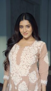 Actress Rashi Singh HD Photos and Wallpapers January 2025
