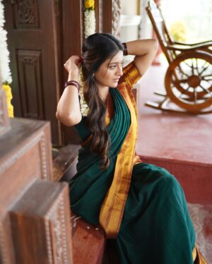 Rashi Singh Instagram - 🌼