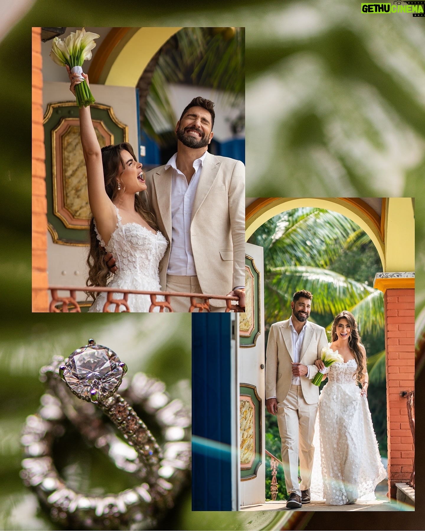 Rayanne Morais - 10.5K Likes - Sobre ter o AMOR DA SUA VIDA e ser o amor da vida de alguém: nós somos a VIDA um do outro, para todo o sempre, até Jesus voltar.
By @victorpecoraro e @rayannemorais
📷 @d51fotografia
🎥 @kenzifilms
🏝️ @gp_greenparadise
👰🏼♀️ @stephaniecachapuz
🎀 @suzette.atelier
💐 @o__buque
🤵🏻♂️ @rafferoficial
#MoraisPecoraro #casamento #bodasdepapel #Deus #amordaminhavida #vida #extraordinariodedeus