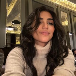 Reem Samy Instagram - “Every street corner tells a story.✨ 
#londonlove