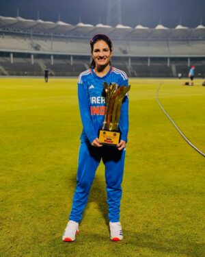 Renuka Singh Instagram - Together we win 🏆🏏🤩