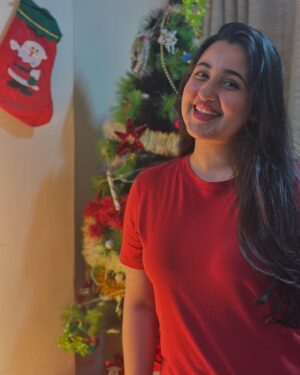 Revathi Pillai Instagram - i guess it’s that time of the year 🎄