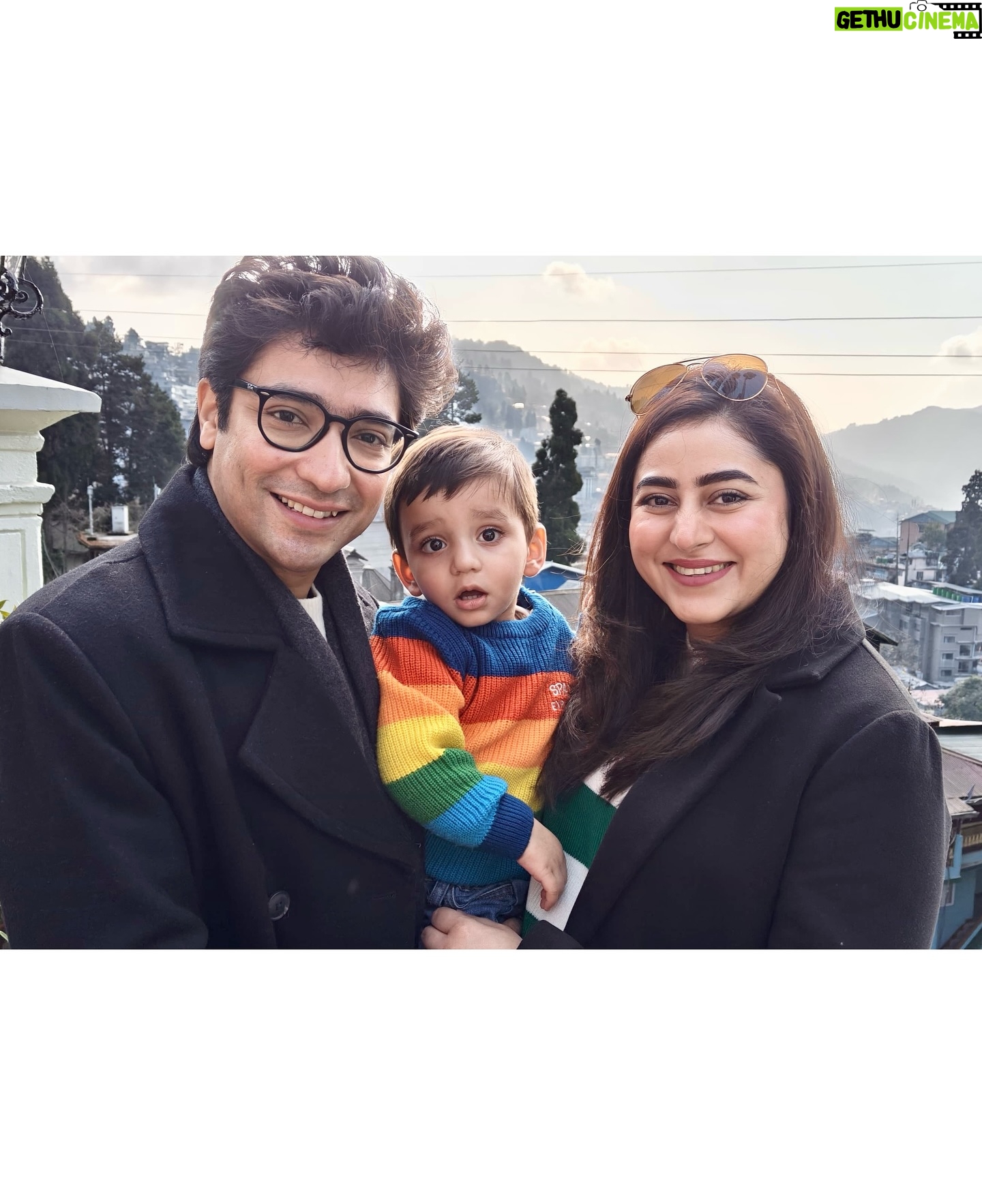Ridhima Ghosh - 33.4K Likes - Happy New Year from our little family, surrounded by the magic of Darjeeling—our happy place! 🌄💛
As we watch the sunrise over the mountains and sip on steaming cups of tea, our hearts are full of gratitude. This place holds so many memories for us, and starting 2025 here feels extra special.
Here’s to a year filled with love, laughter, and all the little things that make life beautiful. From our hearts to yours, wishing you a joyful and blessed New Year! 🥂❄️
📸: @debopriyo_toton & @rubai.alekhya