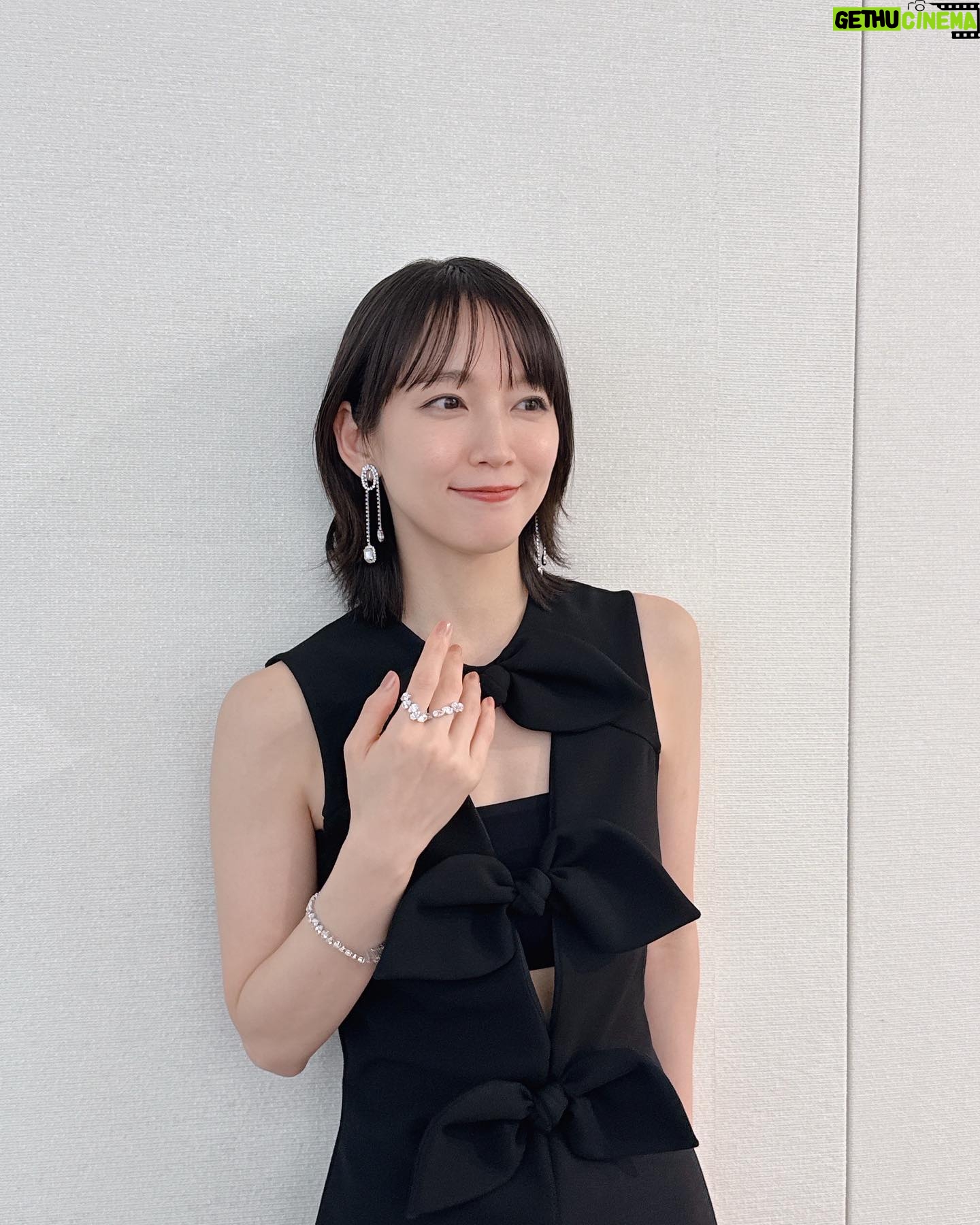 Riho Yoshioka - 175.8K Likes - 🐈⬛💍❄️
@shotai_movie
#映画 #正体
dress @numeroventuno
shoes @gianvitorossi