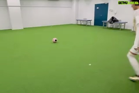 Rin Takanashi - 54.8K Likes - 槙野選手の引退試合に参加させて頂きました。
お話をもらってから、ボールをまともに蹴ることすらできなかったので、練習しました😅
ヴィッセル神戸のサポーターの皆様、素敵なコールをありがとうございました。
槙野選手の全てのファン、サポーターの皆様、そして、スタッフ、選手の皆様、温かい声援をありがとうございました。
槙野選手、お疲れ様でした😄