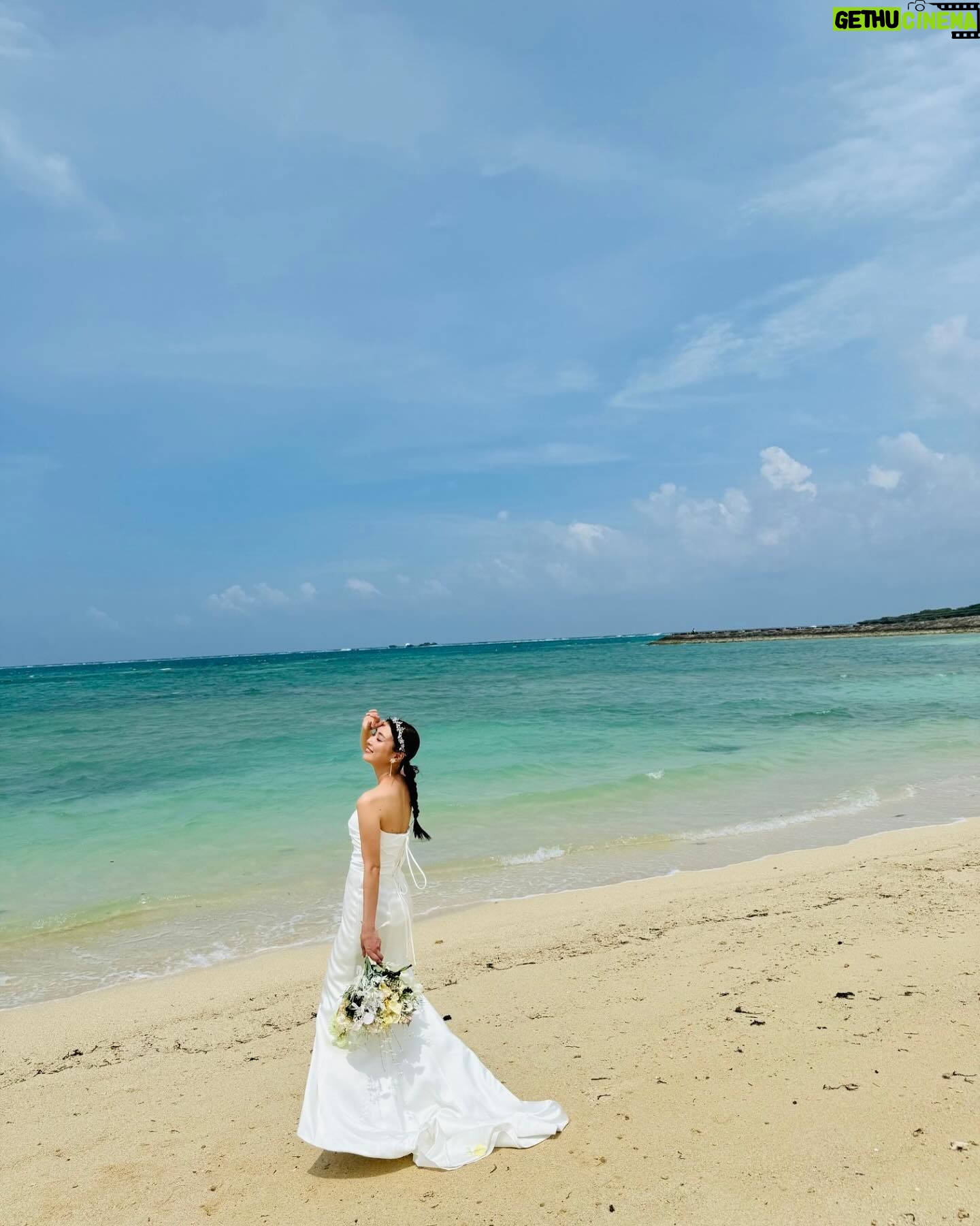 Rio Uchida - 43.5K Likes - @watabewedding
沖縄旅行&リゾートウエディングを体験した動画が
ワタベウェディングさんの公式YouTubeで公開されました🤍
美味しいご飯を食べたり
素敵なホテルに泊まったり
プールで泳いだり
ハーブ畑を見学したり
乗馬体験で馬さんと砂浜をお散歩したり
最高に楽しかったーーーー🏝️
とにかくとにかく今回食べたご飯たちが美味しすぎて…大満足の旅でした。興味がある方はぜひこのプランを参考にしてみて欲しいです🩷動画チェックしてねー!
