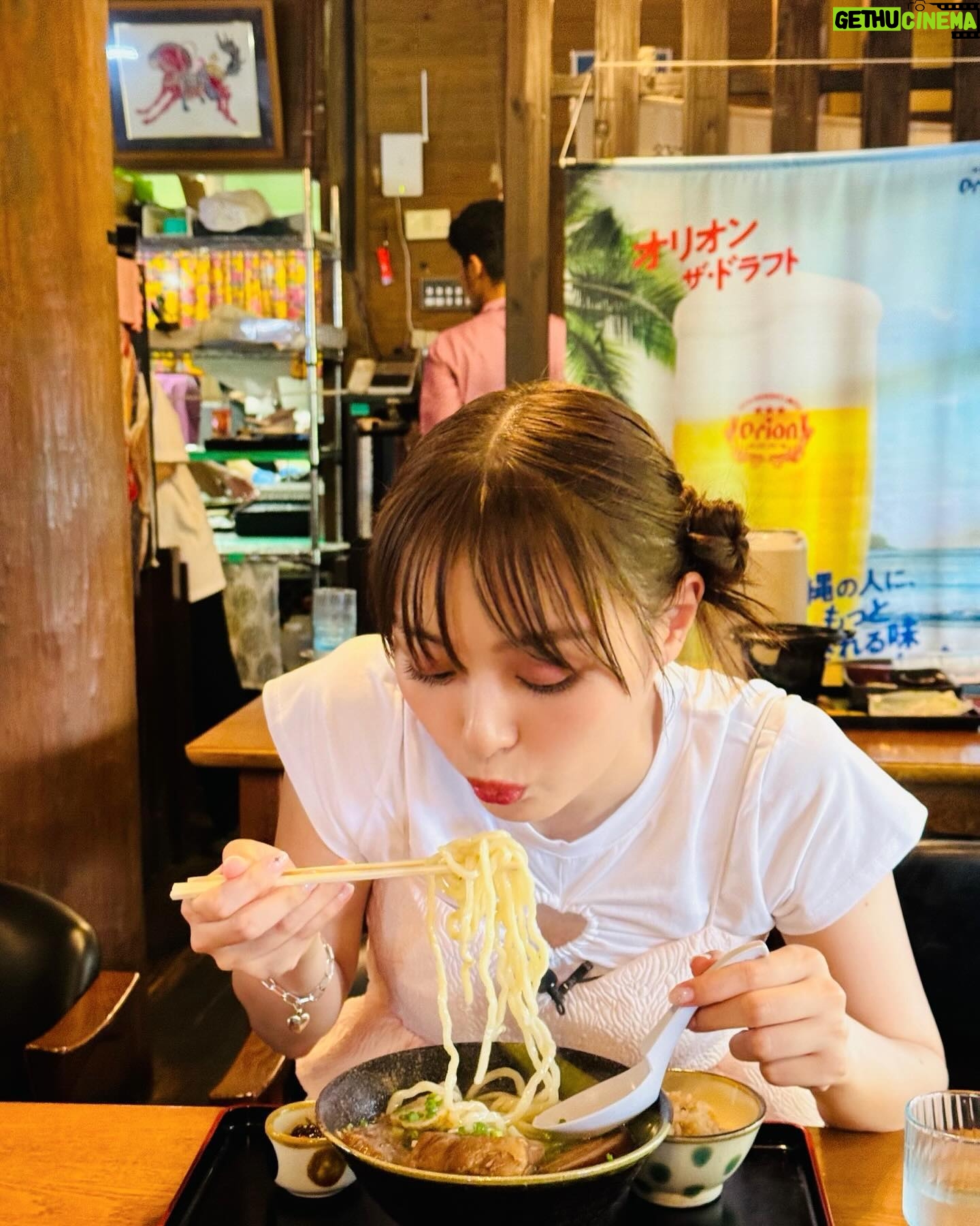 Rio Uchida - 43.5K Likes - @watabewedding
沖縄旅行&リゾートウエディングを体験した動画が
ワタベウェディングさんの公式YouTubeで公開されました🤍
美味しいご飯を食べたり
素敵なホテルに泊まったり
プールで泳いだり
ハーブ畑を見学したり
乗馬体験で馬さんと砂浜をお散歩したり
最高に楽しかったーーーー🏝️
とにかくとにかく今回食べたご飯たちが美味しすぎて…大満足の旅でした。興味がある方はぜひこのプランを参考にしてみて欲しいです🩷動画チェックしてねー!