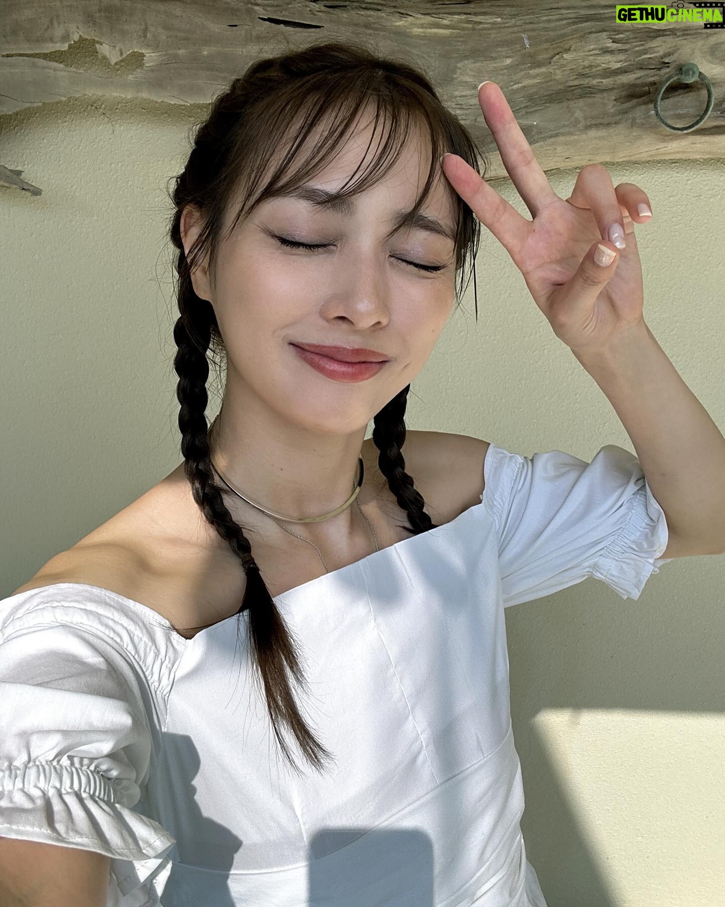 Rio Uchida - 43.5K Likes - @watabewedding
沖縄旅行&リゾートウエディングを体験した動画が
ワタベウェディングさんの公式YouTubeで公開されました🤍
美味しいご飯を食べたり
素敵なホテルに泊まったり
プールで泳いだり
ハーブ畑を見学したり
乗馬体験で馬さんと砂浜をお散歩したり
最高に楽しかったーーーー🏝️
とにかくとにかく今回食べたご飯たちが美味しすぎて…大満足の旅でした。興味がある方はぜひこのプランを参考にしてみて欲しいです🩷動画チェックしてねー!