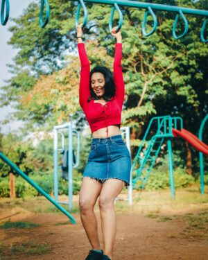 Riya Suman Instagram - Happy to report that my inner child is ageless! 
Itsss playtime !!! 🤗☺️
#HappyChildren’sDay!!! 😇