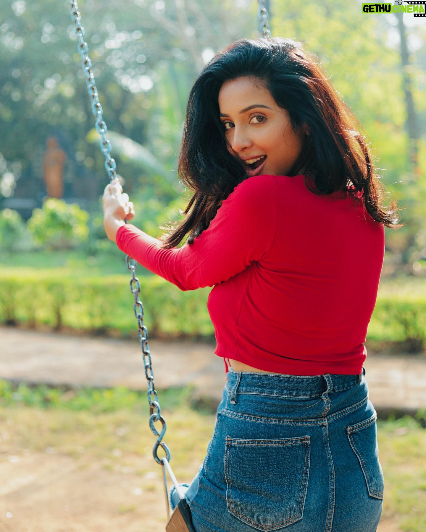 Riya Suman - 22.4K Likes - Happy to report that my inner child is ageless!
Itsss playtime !!! 🤗☺️
#HappyChildren’sDay!!! 😇