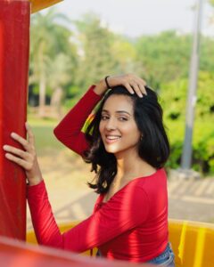 Actress Riya Suman HD Photos and Wallpapers November 2024