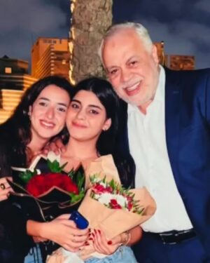 Rogena Instagram - كل سنه وانت بطل قصة حياتى
كل سنه وانت قلب مايا ومريم
كل سنه وانت الامان والسند والحنية بلا حساب
انا سانده عليك ❤️
@ashrafzakyoffical 
@mayathezaki 
@mariaamzaky