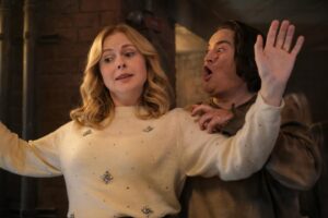 Rose McIver Instagram - Tonight! It’s Ghostsmas, guys. It’s a really fun one. Jay’s family! Sass’ secret! A double possession and all of our gorgeous ghosts up to a plethora of hijinks. I love @betsysodaro in a very major way. Thanks to @richiekeen for shepherding us all into something pretty magical. ❤️🎄