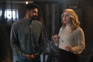 Rose McIver Instagram - Tonight! It’s Ghostsmas, guys. It’s a really fun one. Jay’s family! Sass’ secret! A double possession and all of our gorgeous ghosts up to a plethora of hijinks. I love @betsysodaro in a very major way. Thanks to @richiekeen for shepherding us all into something pretty magical. ❤️🎄