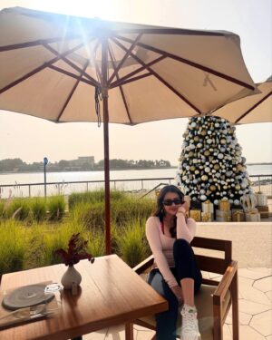 Roshni Walia Instagram - “Under the Abu Dhabi sun, Chasing golden hours and good vibes☀️
.
. 
@erth.uae @ergon.abudhabi @visitabudhabi
#InAbuDhabi
#VisitAbuDhabi #vacation ”