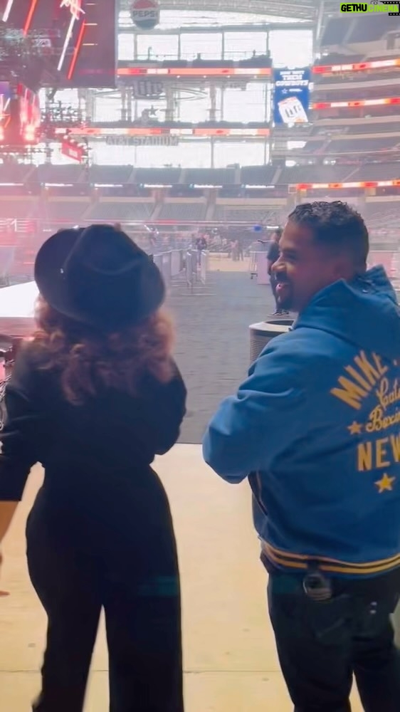 Rosie Perez - 5.1K Likes - We up in here! I’m so excited that I put my hat on crooked 😳😂😂. And Sixto is crazy. Prelims start 4pm on Netflix’s Tudum YouTube channel. Main card starts 8pm ET on Netflix! Yay!!! #PaulTyson @netflix @sixtoramoshow