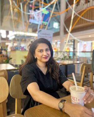 Rucha Hasabnis Instagram - She’s busy ☕️