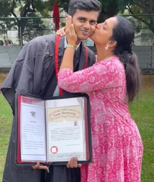 Rupa Sri Instagram - Convocation day ♥️ #happymoment