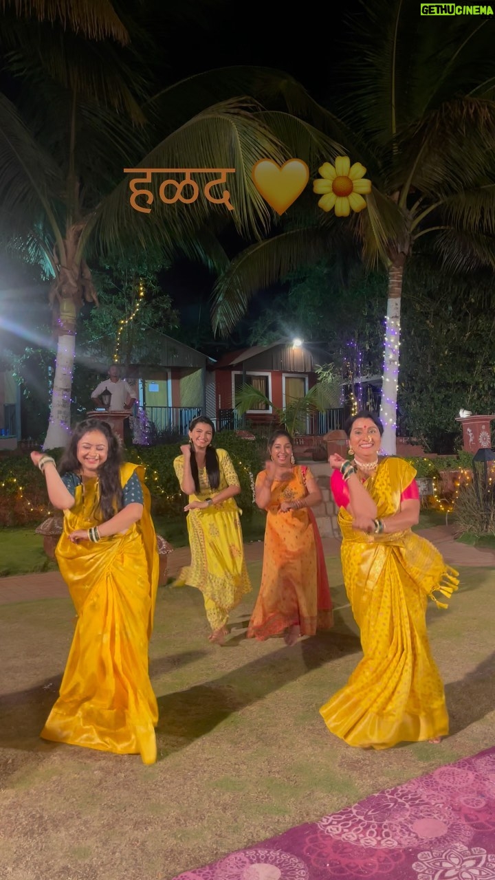 Rutuja Kulkarni - 40.2K Likes - Yellow ji sanam hum aa gaye 🌼💛💃
#bts #ConstableManju #haldidance #sunmarathi #marathiactors #marathiactress #maharashtra #marathistatus #marathiserial #marathi #mumbai
