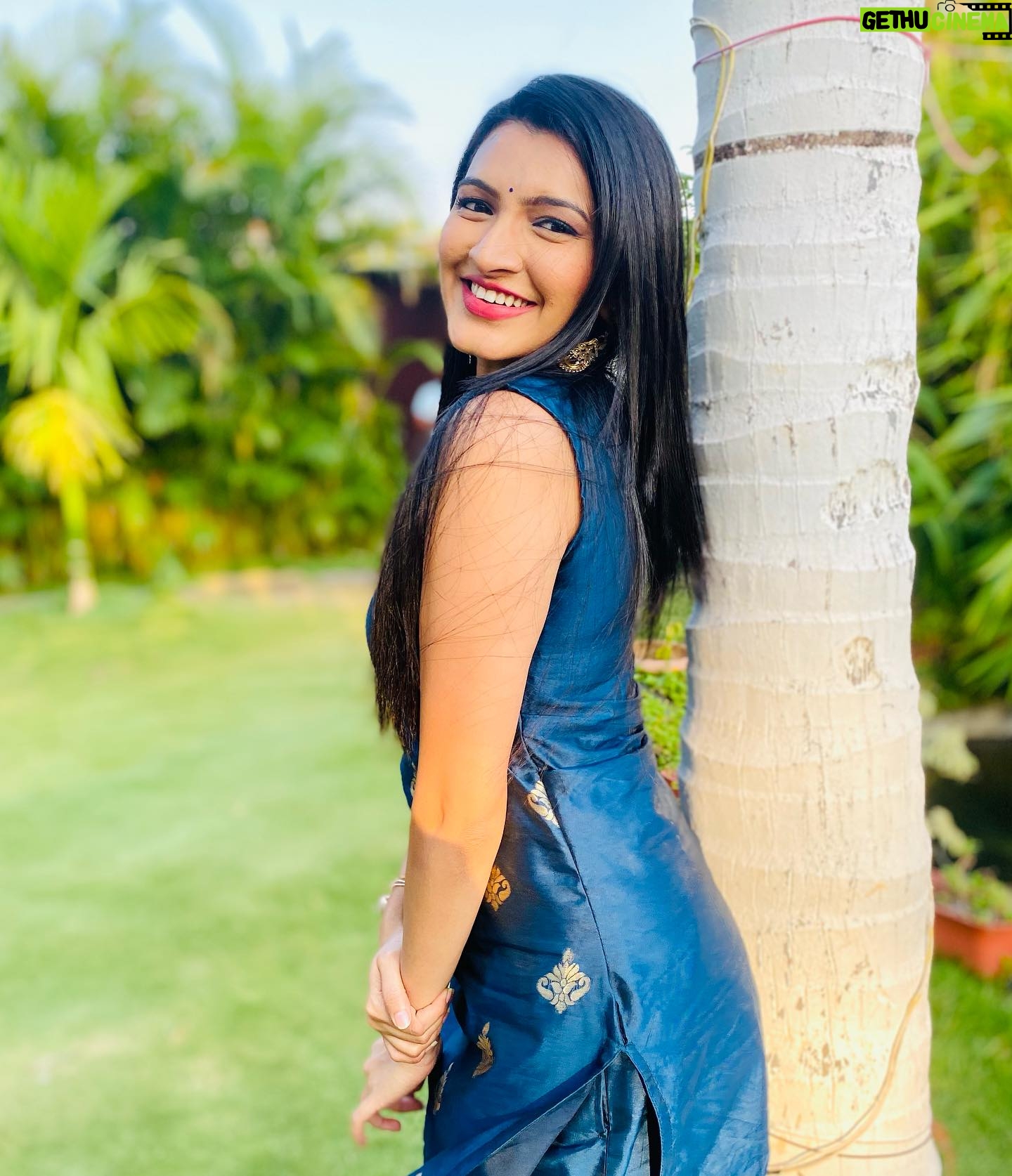 Rutuja Kulkarni - 3.9K Likes - 💁♀️ती ani ट्री 🌳
📸 : @bhagyashree_m_joil ❤️🤗
#marathiactress #marathimulgi #marathi #maharashtra #mumbai #india #satara #constablemanju #sunmarathi #starpravah #rutujacoolkarni