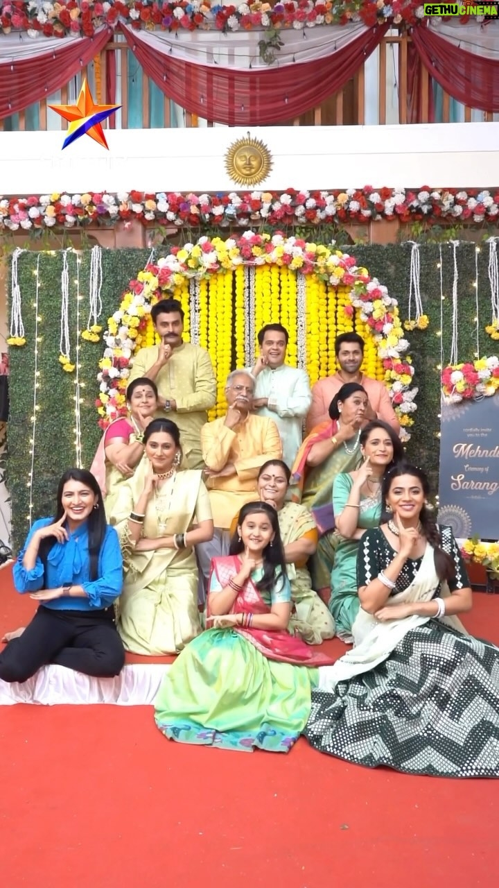 Rutuja Kulkarni - 27.3K Likes - रणदिवे कुटुंब. ..
मेहंदी सोहळा ❤️❤️❤️
.
.
.
#gharogharimatichyachuli #starpravah