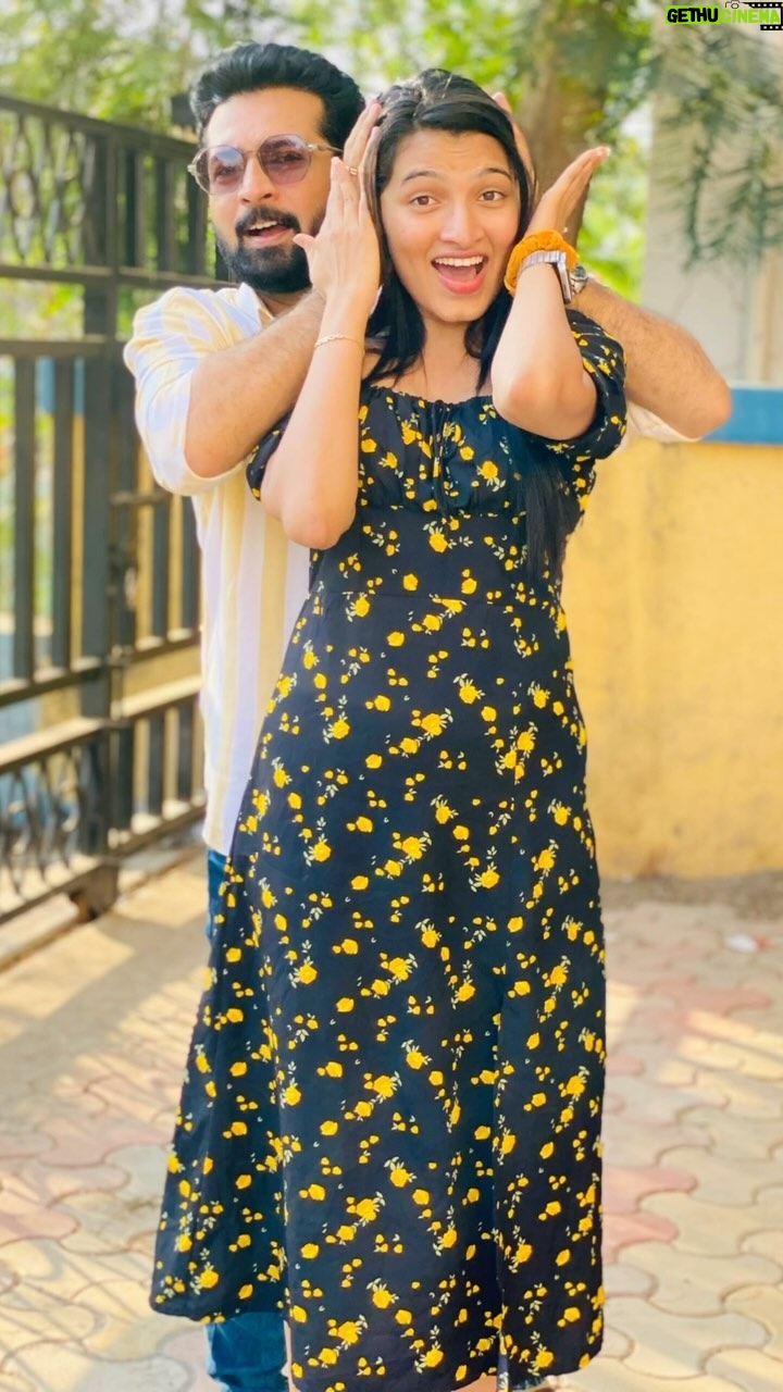 Rutuja Kulkarni - 30.1K Likes - Hope your special day brings you all that your heart desires!🤩
Happy Birthday RuuuuuuTuuuuuuu😘😘😘🤗🤗🤗
Keep rising.. Keep shining 🌟✨
.
Baki OP la bhetlyavar boluuuuuu..🫡
Thank you for being at AMOD’s ❤️
.
(P.S. This entire reel is your birthday gift!🤪Including captions, tags bla bla bla..🤫)
.
#birthday #love #brothersisterlove #candid #marathi #actors #marathimulga #marathimulgi #solapur #mumbai #maharashtra
.
#aksharkothari
#brotherofamodkothari