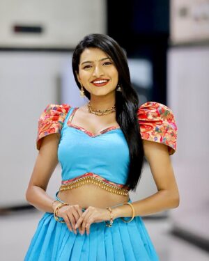 Rutuja Kulkarni Instagram - पहा #StarPravahGaneshotsav2024 उद्या..🤩
1st September @7pm only on @star_pravah 

Outfit : @upasanafashion 🤗❤️✨
Clicks : @patu_devlekar_photography 💯✨😎

चला उलगडूया खजिना बाप्पाच्या गोष्टींचा...
साजरा करूया गणेशोत्सव आपल्या परिवाराचा...
‘स्टार प्रवाह गणेशोत्सव २०२४’
।। खजिना बाप्पाच्या गोष्टींचा ।।

#StarPravah #Traditional #Ethnic #MarathiActress #MarathiMulgi #PaithaniDress #Maharashtra #MarathiStatus #MarathiCulture #mumbai