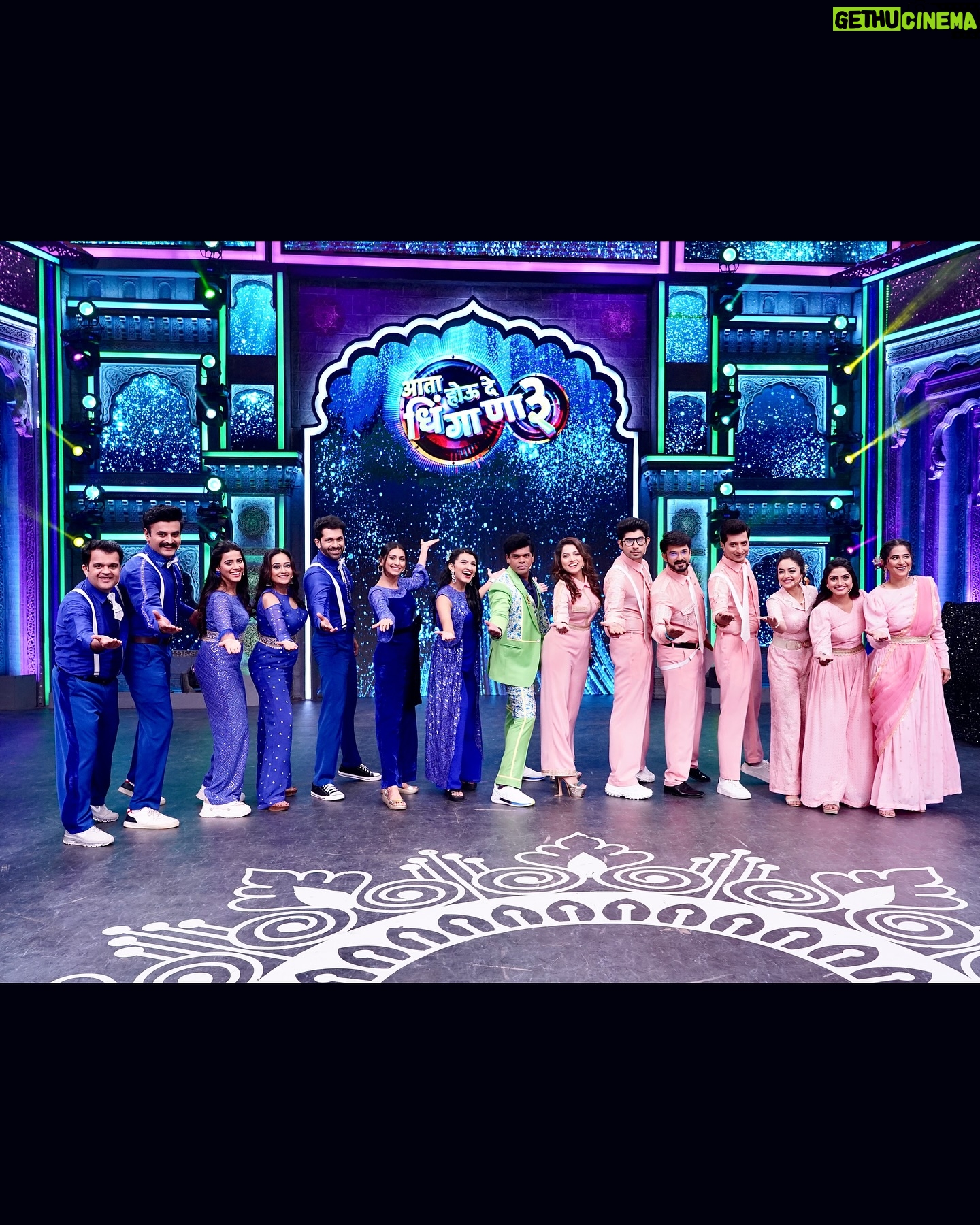 Rutuja Kulkarni - 9.8K Likes - “आता होऊ दे धिंगाणा ३” उद्या आणि पर्वा रात्री ९.०० ला
४-५ जानेवारी 9pm la @star_pravah वर
नक्की बघा ❤️✨
#AataHouDeDhingana #StarPravah #GGMC #GharoGhariMaatichyaChuli #Marathiactress #marathimulgi #maharashtra #marathi #rutujacoolkarni