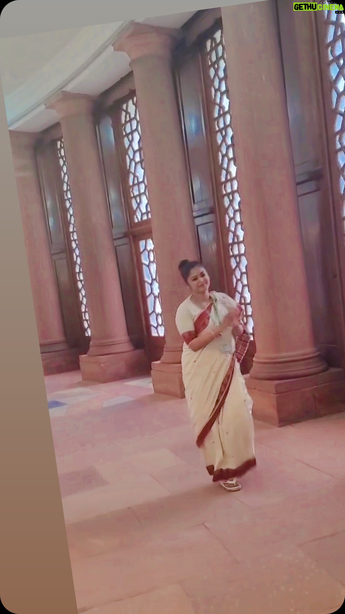 Saayoni Ghosh - 6.5K Likes - 💫
