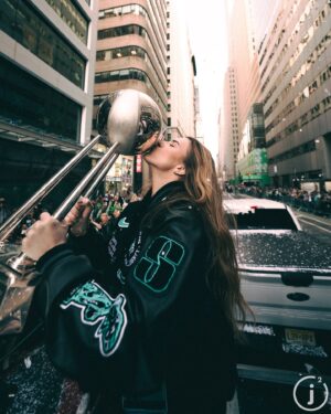 Sabrina Ionescu Instagram - Storybook ending ✨ 
NYC showed all the love 🗽