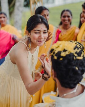 Sai Pallavi Instagram - Now let’s focus on the eligible bachelorette AKA the sister of the bride😝