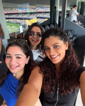 Saiyami Kher Instagram - I smile like a little girl every time I get to watch live sport, and it doesn’t get better or bigger than The Gabba! Ever since I was 8 years old, I’d wake up at 5 am, make excuses to skip school, and watch India take on Australia. I’d wake up and see Australia dominate at the Gabba. Then, in 2021, we witnessed history. @ajinkyarahane and his entire team conquered fortress Gabba! Gill’s 91, the Shardul-Washy partnership, Siraj’s five-fer, and the unforgettable Pant knock — it was all magical!

Thanks to Tourism Australia, I got to live this childhood dream. I got to watch the Gabba Test with fantastic seats and even better company! Sadly, the result wasn’t what we wanted, but as a cricket fan, I was just so happy to see Bumrah on fire. This game became even more special because I got to catch up with @bhogle_harsha , @michaelvaughan , @gilly381 , @haydos359 , @isaguha @davidwarner31 and watch them work their magic on commentary. After the match, I was heartbroken to hear that @rashwin99 has retired. He’s the most intelligent cricketer, who played the game like chess! I’ll really miss him and all his variations on the field.

This could possibly also be the last Test match on this historic ground, as it’s supposed to be broken down for renovations. So, lots of memories to take back with me.
1-1 see you’ll at Boxing Day 🙌🏽

@australia @queensland @visitbrisbane @cricketaustralia #hostedby @thegabbabrisbane #brisbaneanyday #thisisqueensland #seeaustralia