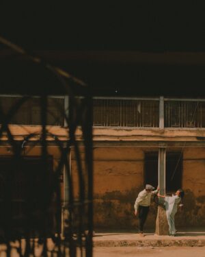 Sakshi Keswani Instagram - “Chahe meri jaan jae”
“Chahe mera dil jae”

Shot by @abhinav.films_
Saree- @joviindia