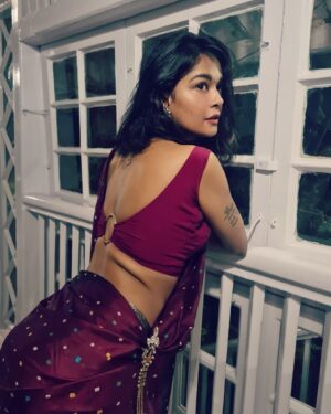 Sakshi Pradhan Instagram - 🪔🏵️🌱🛕🪻🛕🐚🪬🎰🔮🪔
📸 @kloegirl75