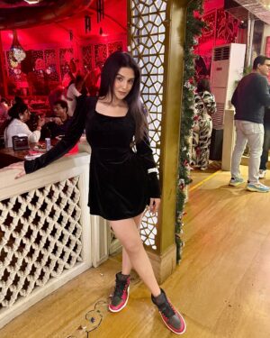 Saloni Sandhu Instagram - 2025🥂 
.
.
#happynewyear #2025