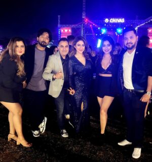 Sampurna Lahiri Instagram - The best way to predict the future is to create it. Let’s make 2025 extraordinary! ❤️✨🎉💫🥂
.
.
#newyear #happynewyear2025 #newbeginnings #positivity #goodvibes #happiness #luck #love #prosperity #light