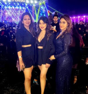 Sampurna Lahiri Instagram - The best way to predict the future is to create it. Let’s make 2025 extraordinary! ❤️✨🎉💫🥂
.
.
#newyear #happynewyear2025 #newbeginnings #positivity #goodvibes #happiness #luck #love #prosperity #light