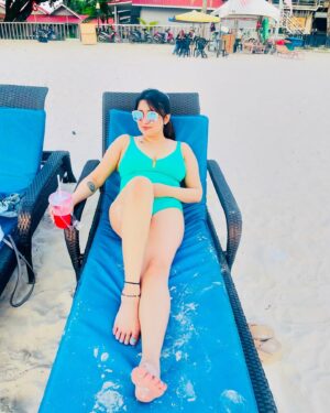 Sampurna Lahiri Instagram - ‘সব ভালো যার শেষ ভালো তার’….

@ayantikaghoshbasu 
.
#travel #ocean #traveldiaries #girlstrip #photodump #love #happiness #fun #life