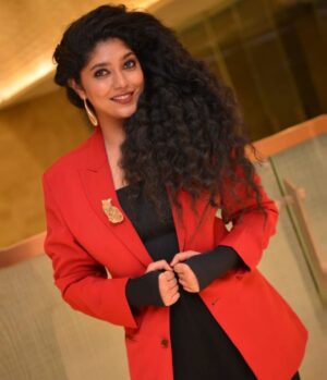Samyukta Hornad Instagram - ☠️☠️☠️

#MaxOnDec25 ❤️‍🔥

🚩🚩🚩
🧨💃🏻🚨

Designed by @tejuanjankumar 
Assisted by @khushi_jagadisha 
Make up by @thomas.steffi 
Shot by @vignesh.narayanan_ @athul_lohithakshan 

Managed by @vidhyaabreddy @kettles_talent 

#Max #RedAlert