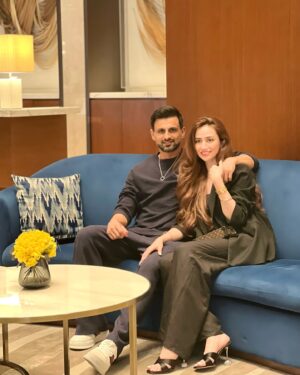Sana Javed Instagram - ‘Cause you know, baby, I adore you 💋😘❤️