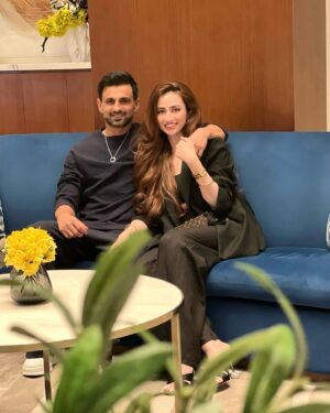 Sana Javed Instagram - ‘Cause you know, baby, I adore you 💋😘❤️