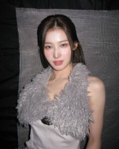 Actress Sana Minatozaki HD Photos and Wallpapers December 2024