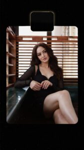 Actress Sandeepa Dhar HD Photos and Wallpapers December 2024