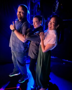 Sandra Oh Instagram - Oi Brasil 🇧🇷! Eu te amo! ❤️
Had the great fortune to bring @invincible.hq S3 to CCXP with @gillian__jacobs and @walkingdeadrts and meet the amazing fans in Brasil! 🫶💚💛💙!!!
Have a wonderful holiday All! (More Brazil to come…)