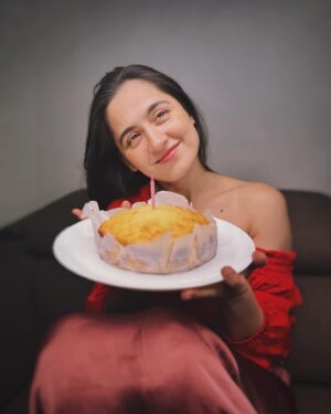 Sanjeeda Sheikh Instagram - Ok 
Start wishing #happybirthday 
Bahut saari #duas aur #pyaar chahiye ❤️😄