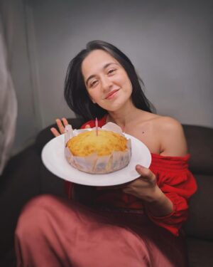 Sanjeeda Sheikh Instagram - Ok 
Start wishing #happybirthday 
Bahut saari #duas aur #pyaar chahiye ❤️😄